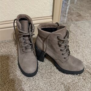 Timberland Gray High Heel Lace Up boots